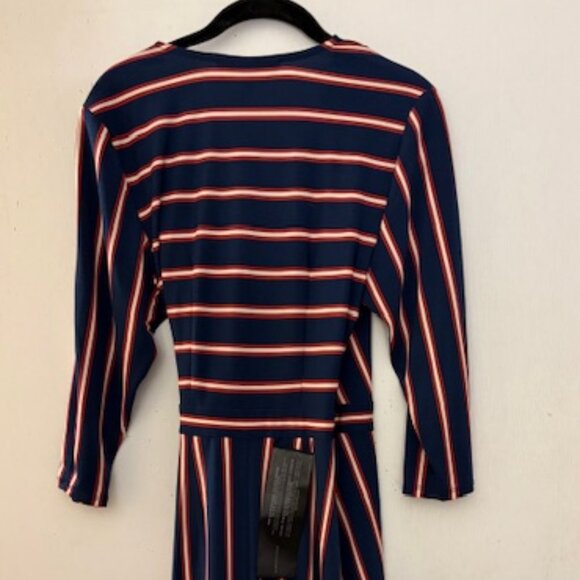 BCBG Wrap Dress, Size XS - Picture 6 of 8